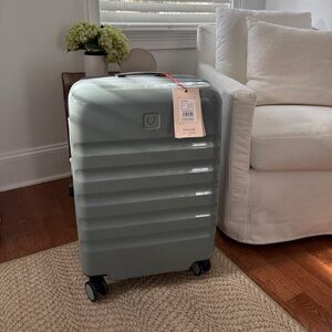 NEW ANTLER Medium Luggage In Mist Blue Gloss - Icon Stripe